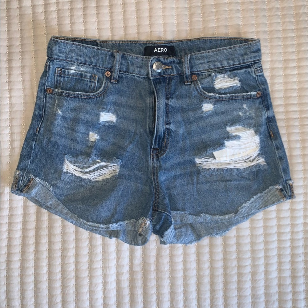 Women’s Aero Mom Shorts